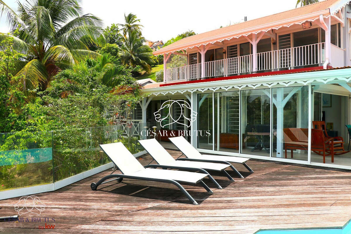 Maison à LES TROIS-ILETS