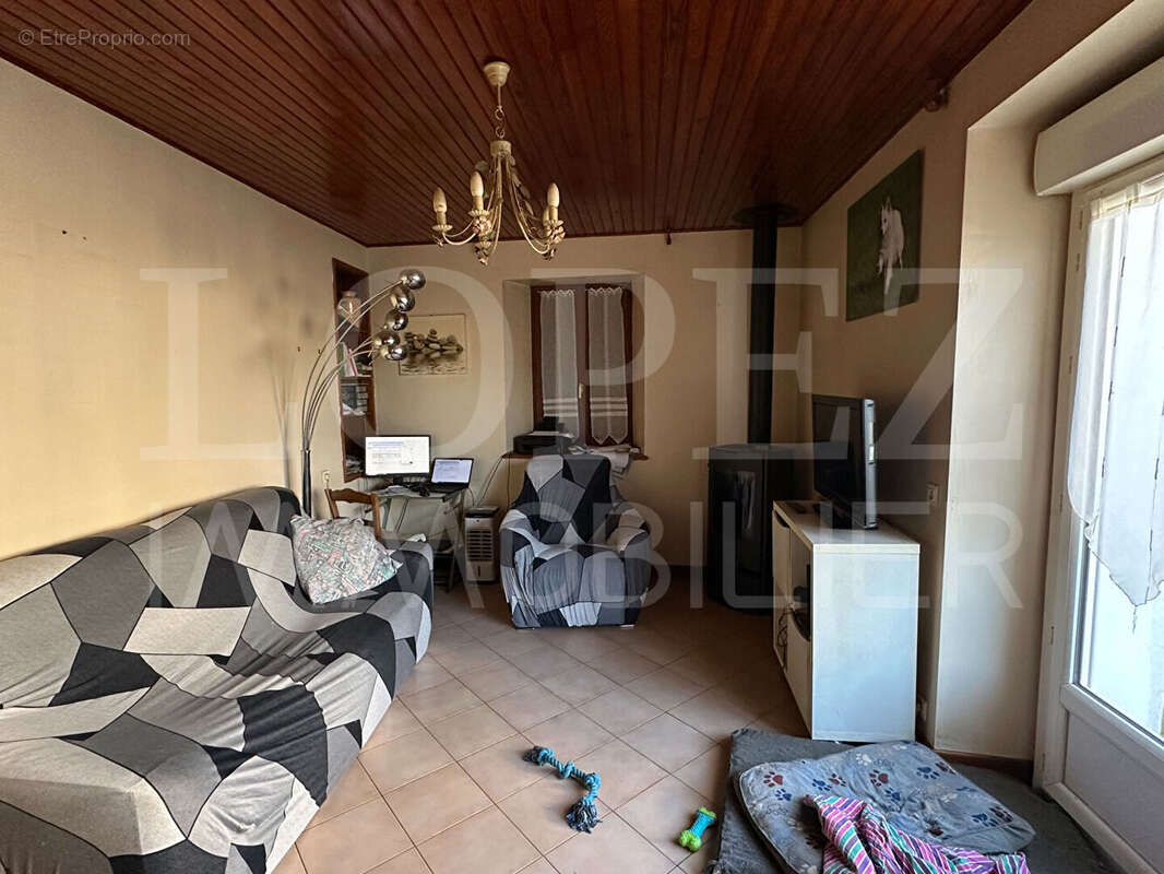 Maison à SAINT-AMANS-SOULT