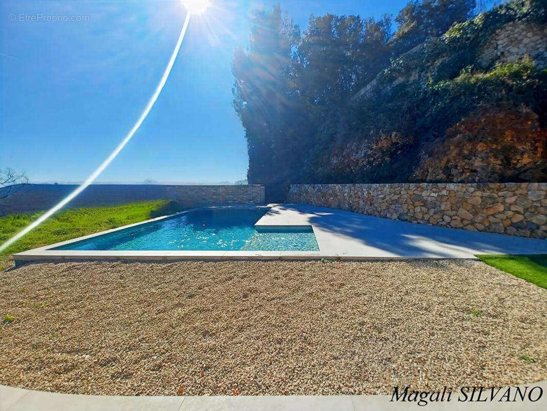 Villa F5 vue mer avec piscine à pied du village - photo 9