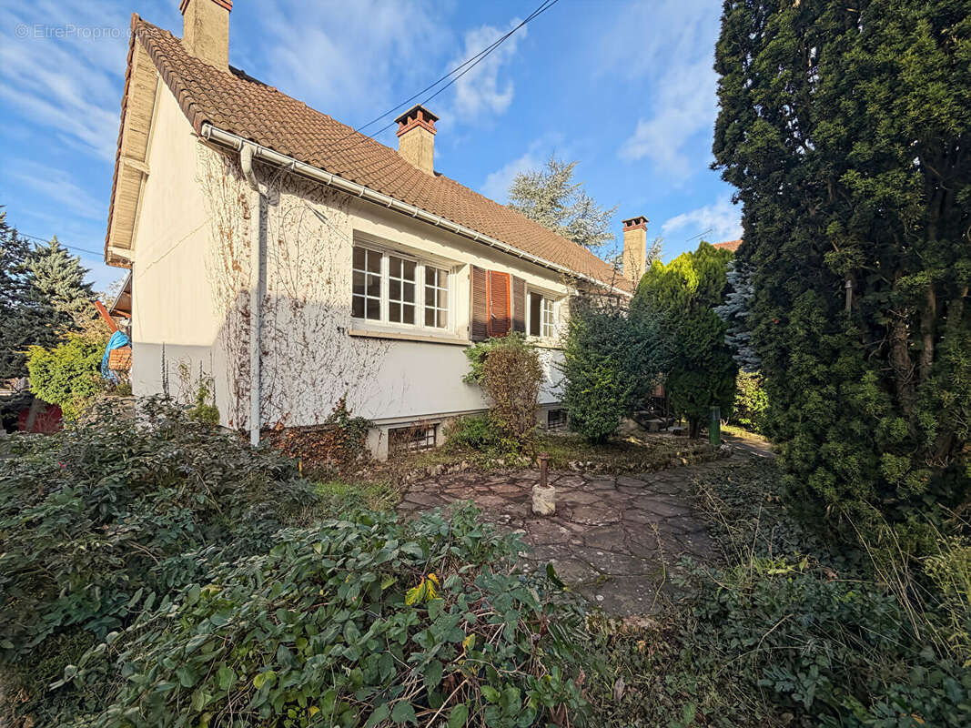 Maison à VILLEBON-SUR-YVETTE