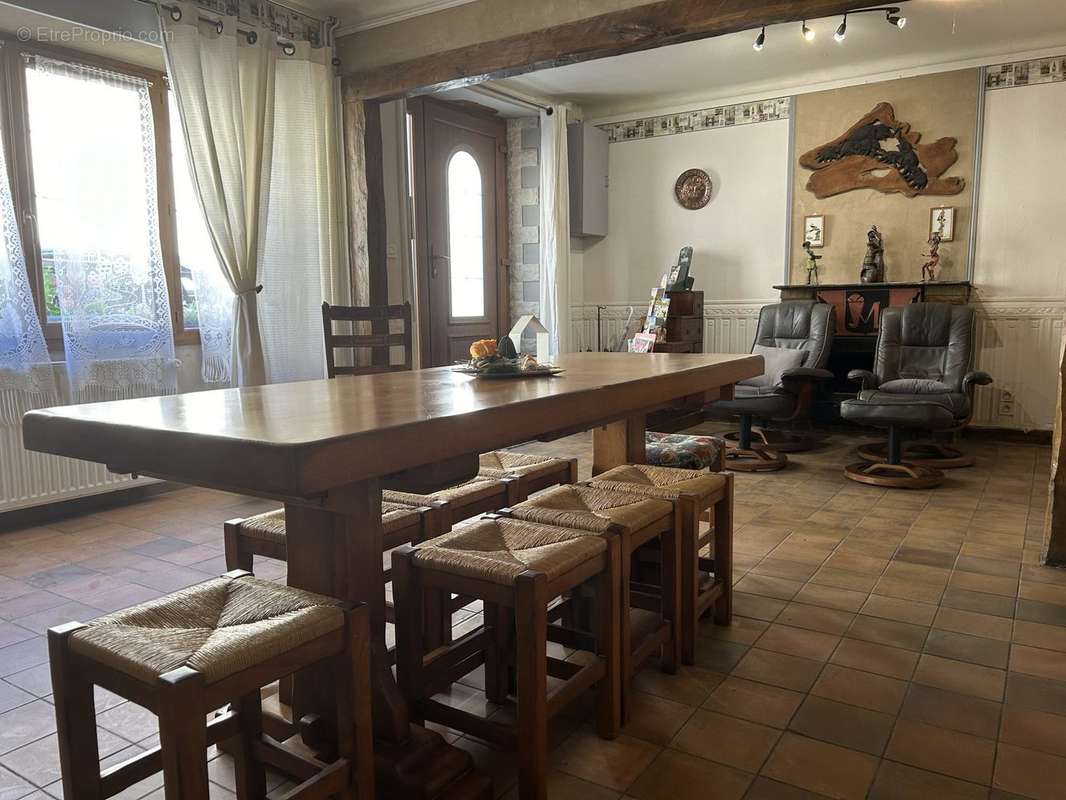 Maison à PONT-D'OUILLY