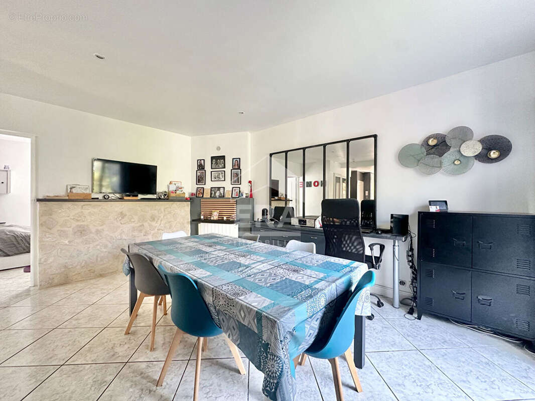 Superbe appartement 6 pièces avec jardin à Sartrouville - Rare sur le marché ! - photo 4