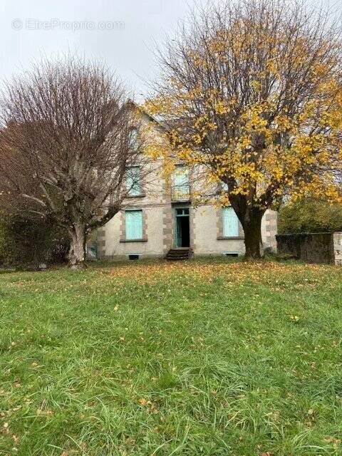 Maison à SAINT-VICTURNIEN