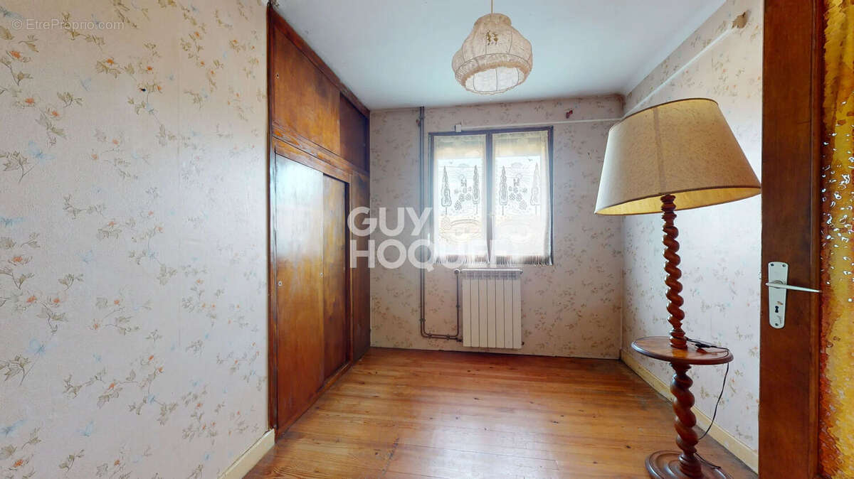 Maison à VELLEXON-QUEUTREY-ET-VAUDEY