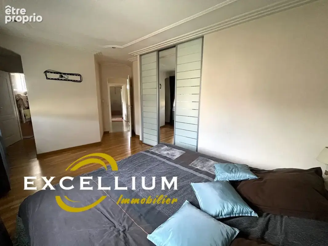 Maison Rochetaillée Sur Saone 200 m2 sur 1200m2 de terrain - photo 18