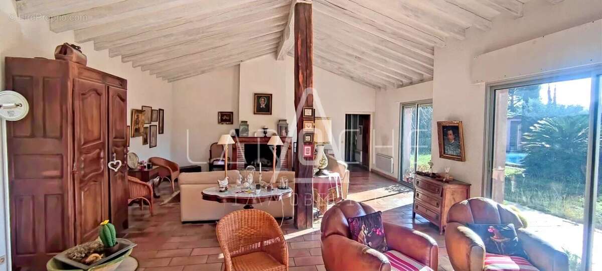 Maison à SAINT-CYPRIEN