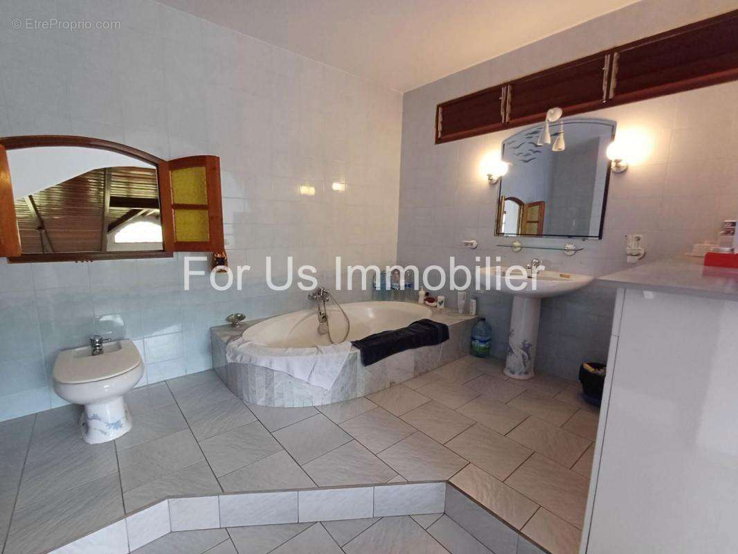 Maison à SAINTE-ANNE