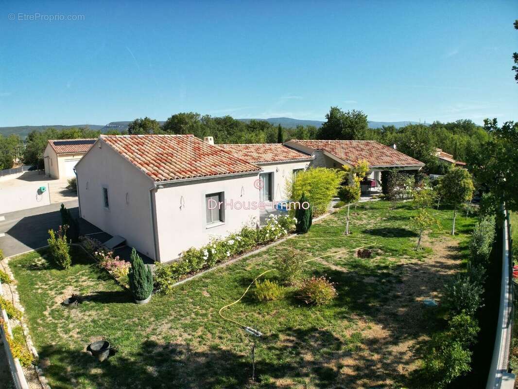 Maison à SAINT-SATURNIN-LES-APT