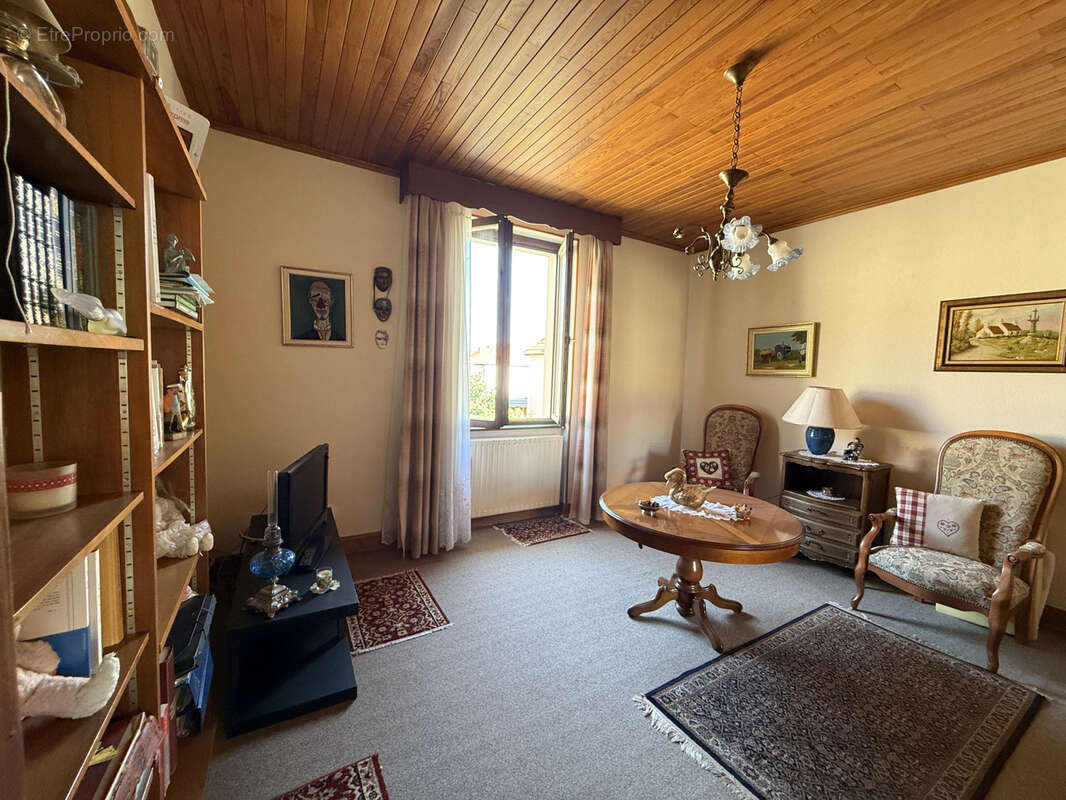 Mulhouse maison 6 pieces au calme de 120 m2 avec comble aménageable sur 2.88 ares clos et arboré - photo 14