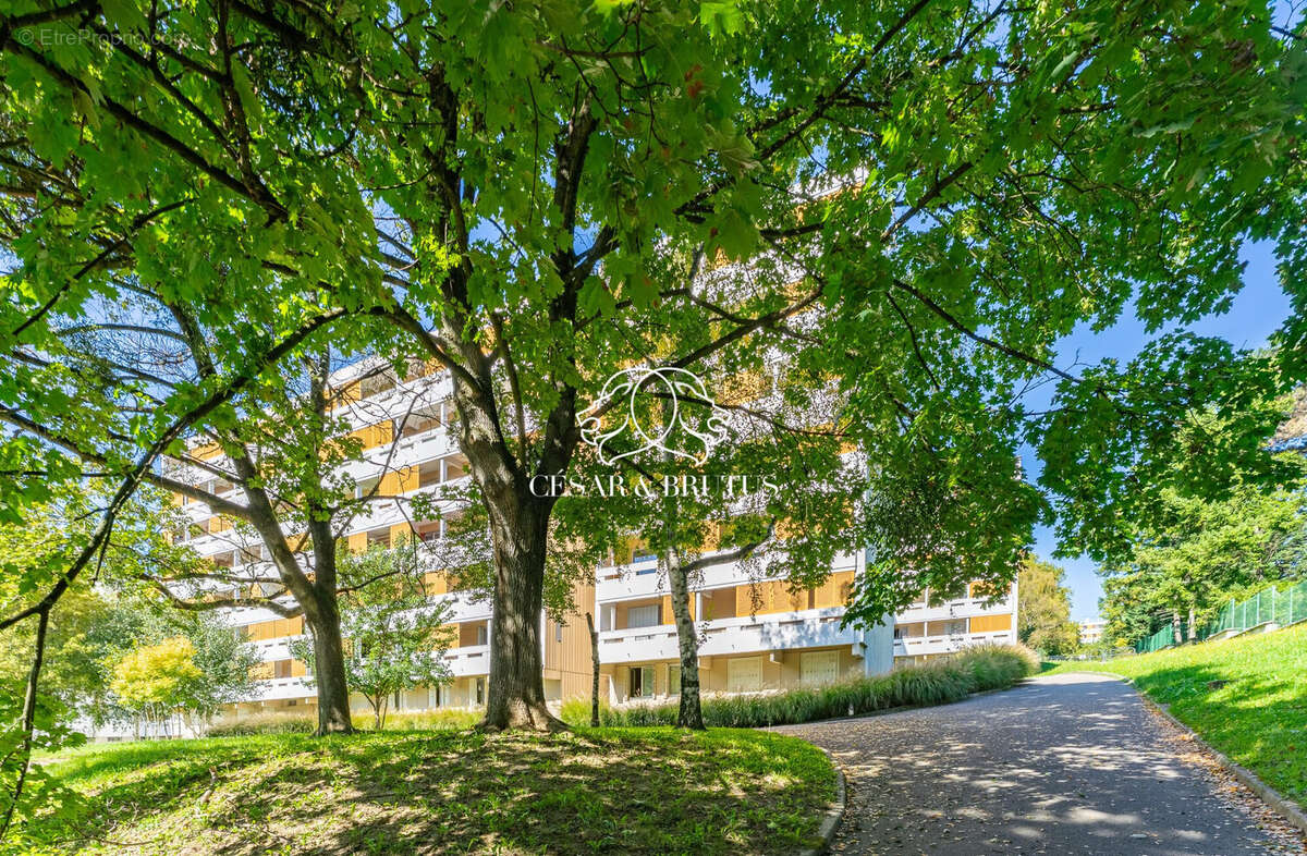 Appartement à LYON-9E