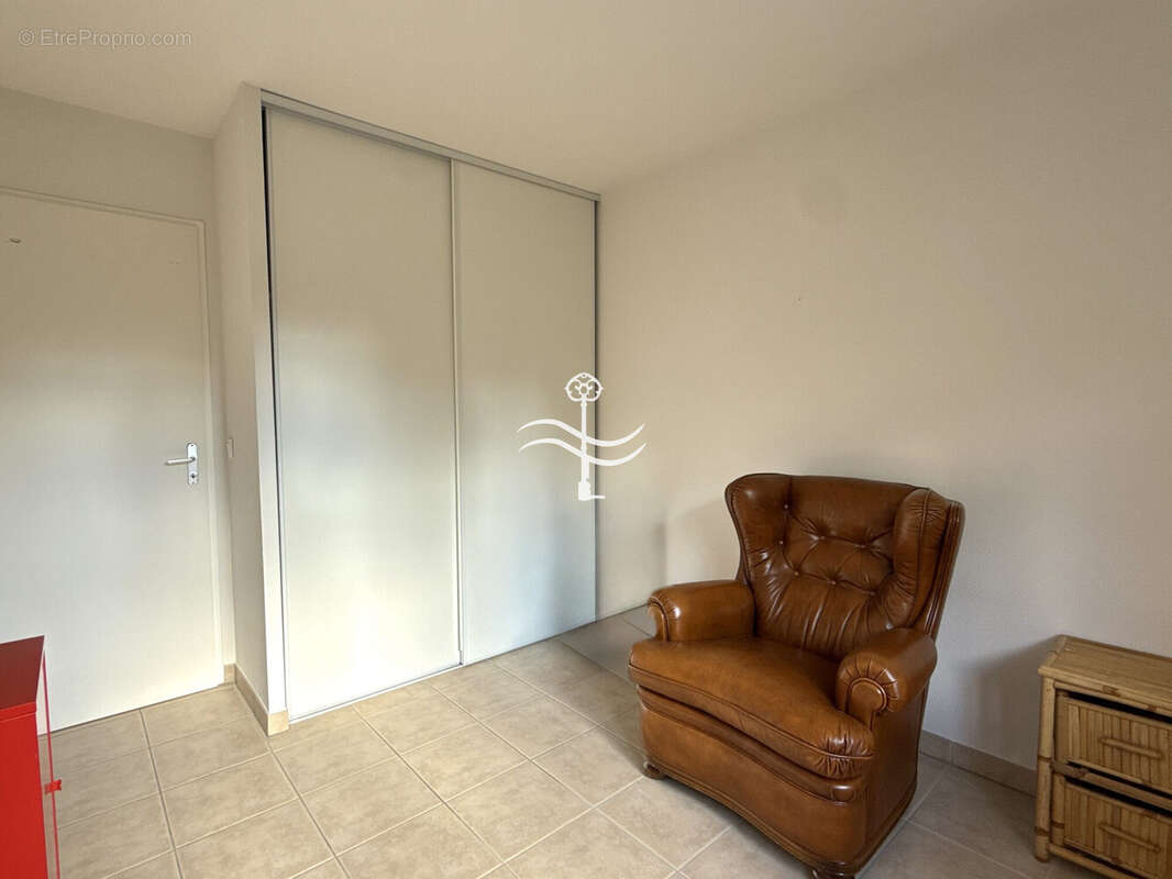 Appartement à LA RIVIERE-SAINT-SAUVEUR