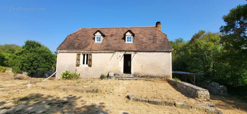 Maison en pierre à rénover sur 4,8 hectares - photo 14