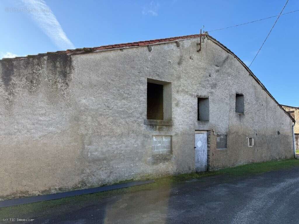 Maison à RUFFEC