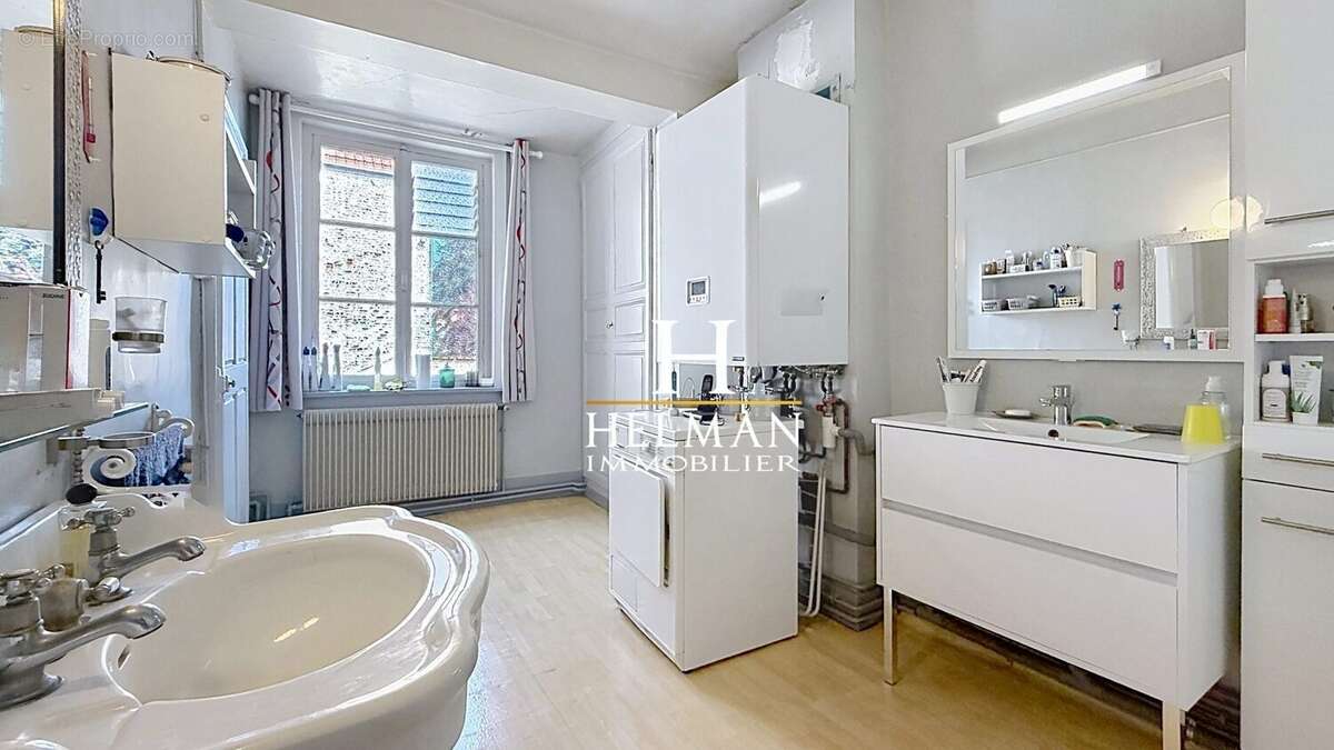 Maison 193 m² à Saint-Omer  - photo 9
