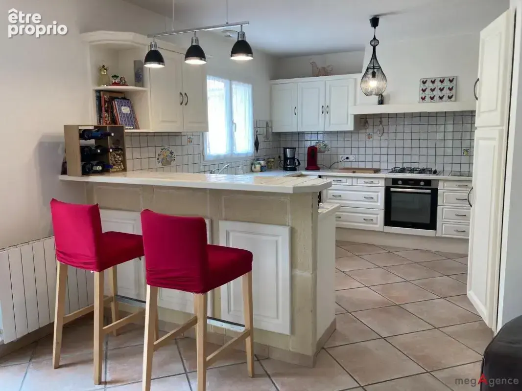 Rare propriété avec piscine intérieure! - photo 5