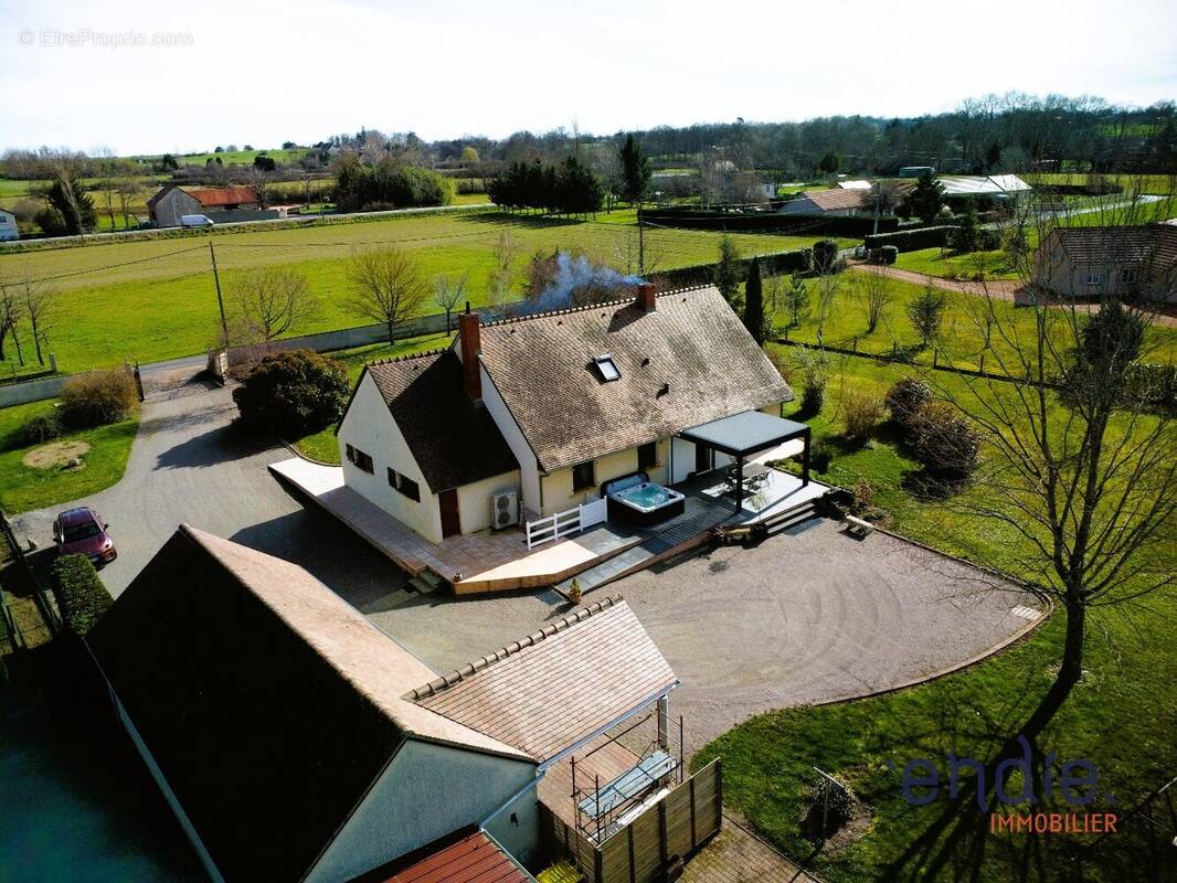 Maison à SAINT-LOUP