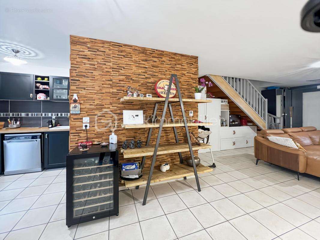 Maison à JANVILLE-SUR-JUINE