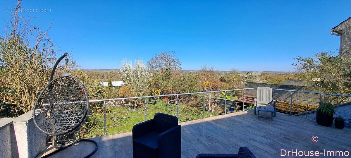 Maison à BEAUMONT-SUR-OISE