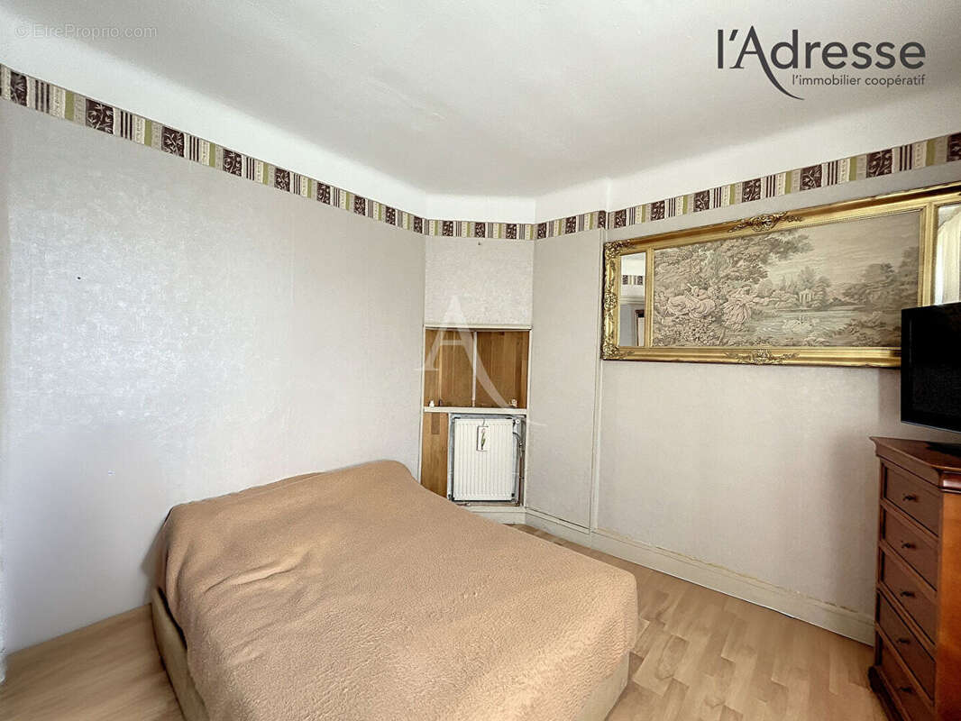 Maison à SURESNES