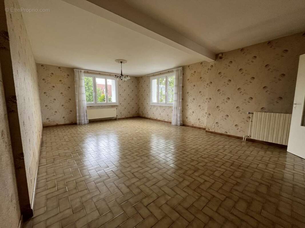 Maison à LA FERTE-BERNARD