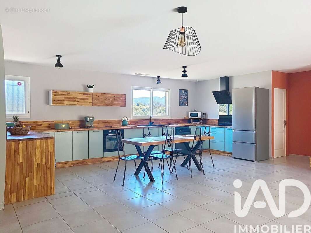 Maison 162 m² à Usclas-Du-Bosc  - photo 3