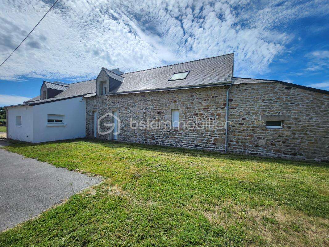 Maison à GRAND-CHAMP