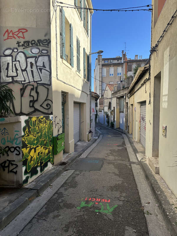 Commerce à MARSEILLE-5E