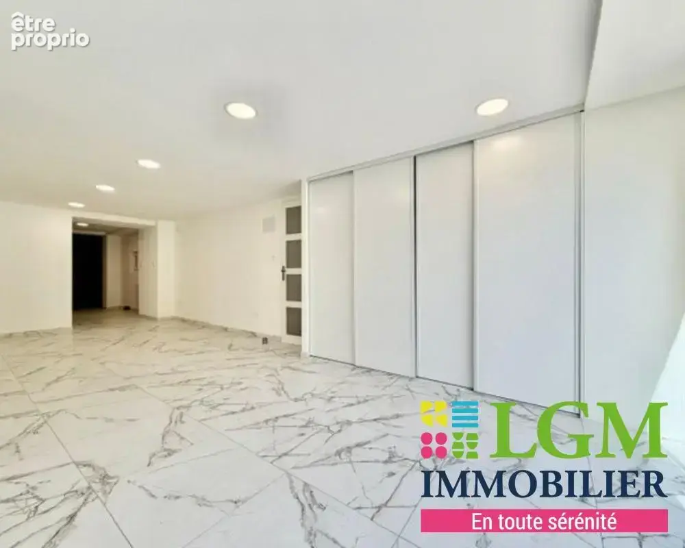LATTES MAURIN : MAISON T8 de 240 m² Habitables, en R+1, sur 430 m² de Parcelle avec Piscine - photo 11