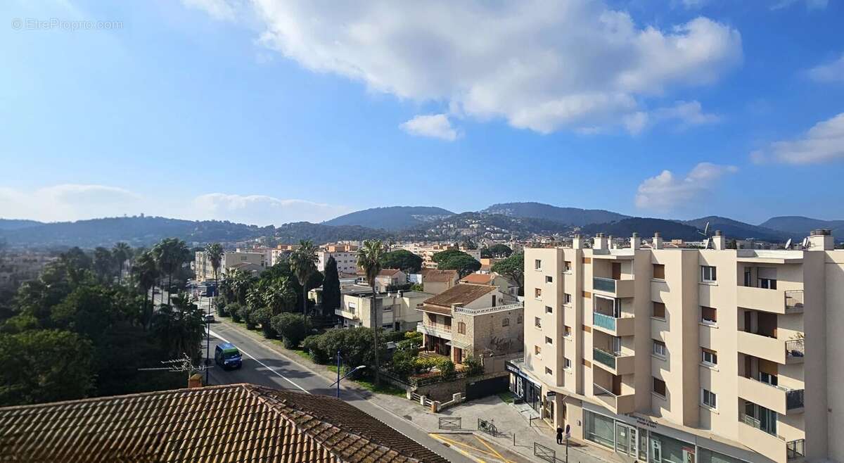 Appartement à HYERES