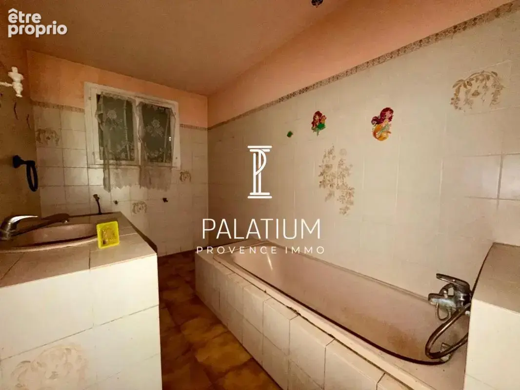 Villa traditionnelle de plain-pied de 155 m² – Au pied des collines de Pélissanne - photo 7