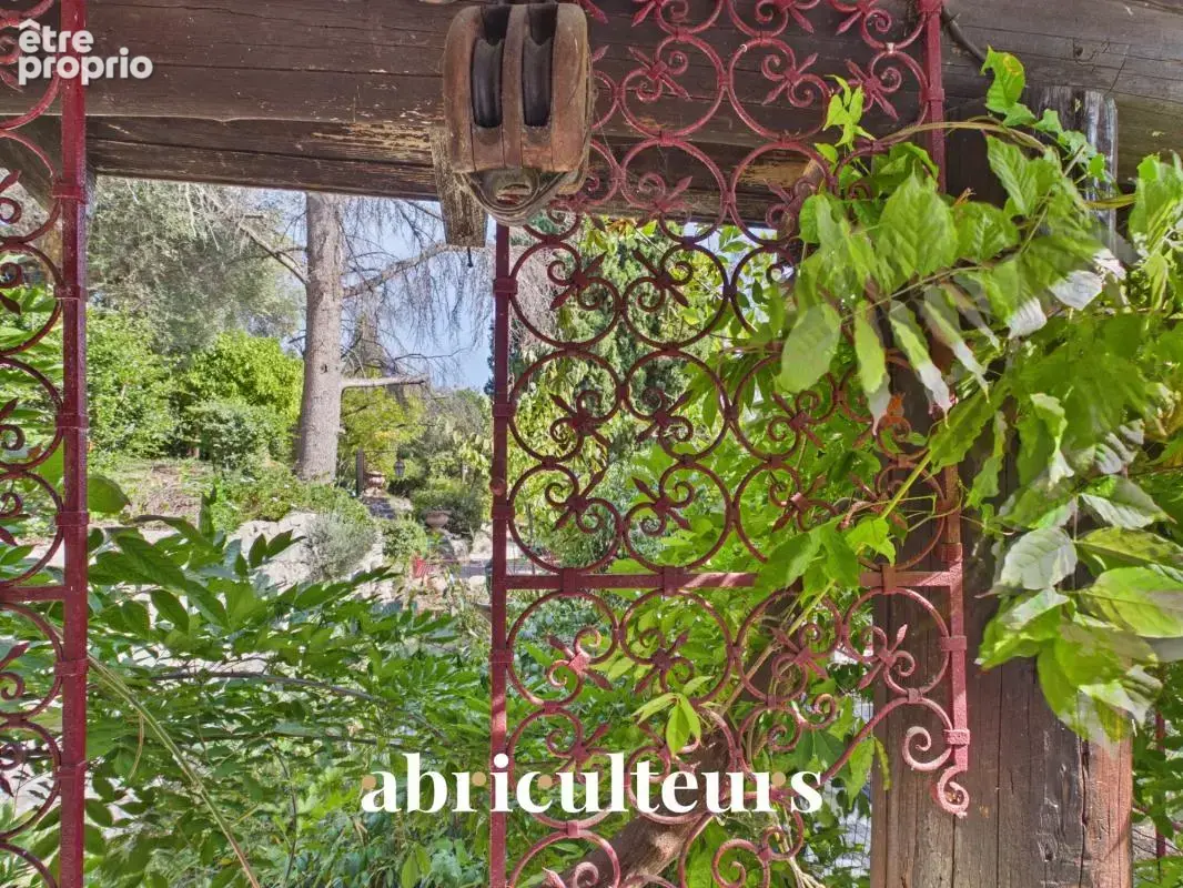 Cantaron – Propriété d'artistes à fort potentiel au cœur de 1,4 ha de verdure - photo 19