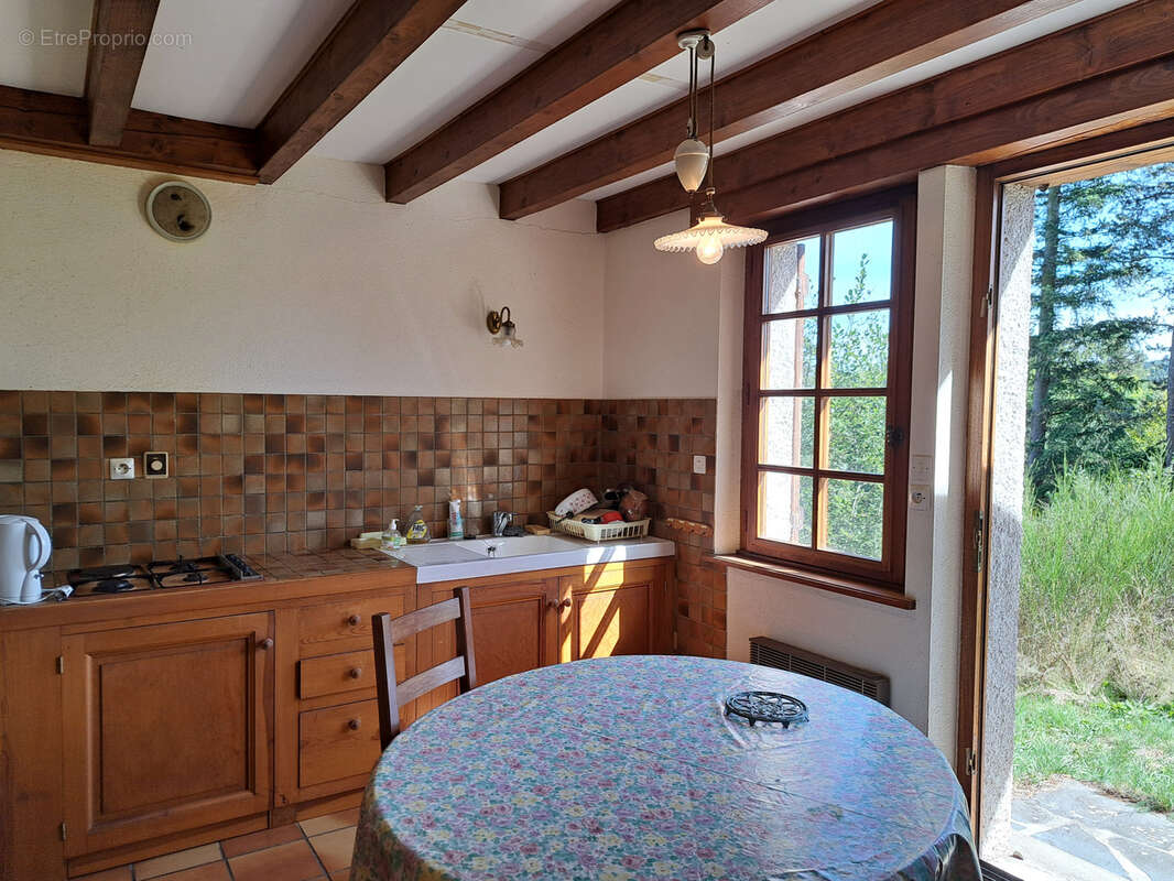 Maison à LE CHAMBON-SUR-LIGNON