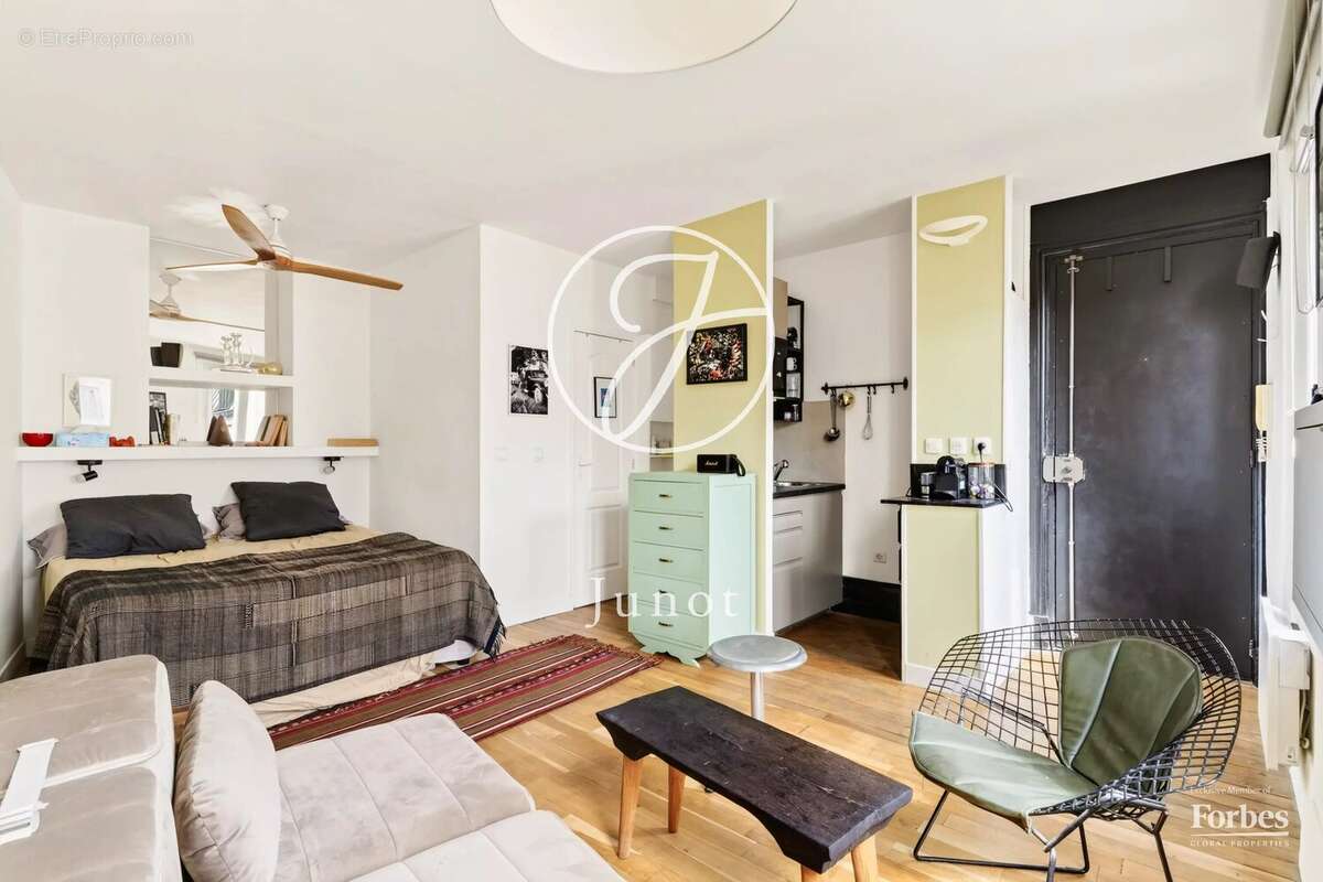Paris 9e - AVENUE TRUDAINE - Studio - 23,20m² Carrez - Dernier étage - photo 5