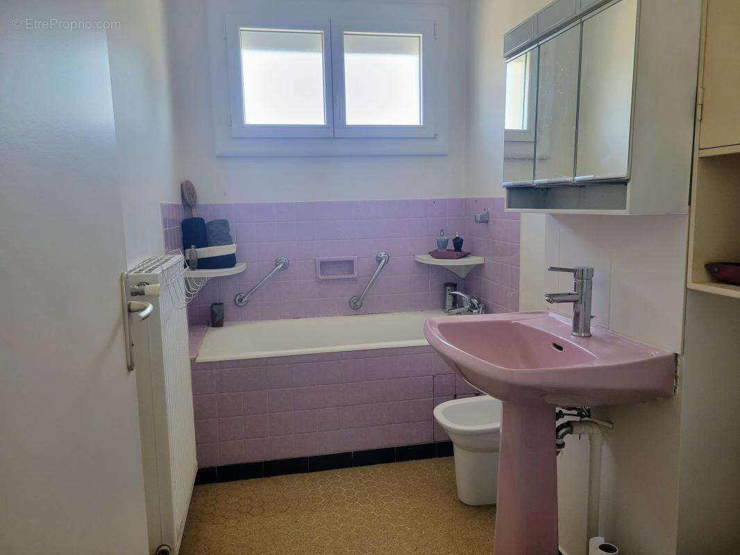 Maison 103 m² à Romans-Sur-Isere  - photo 7