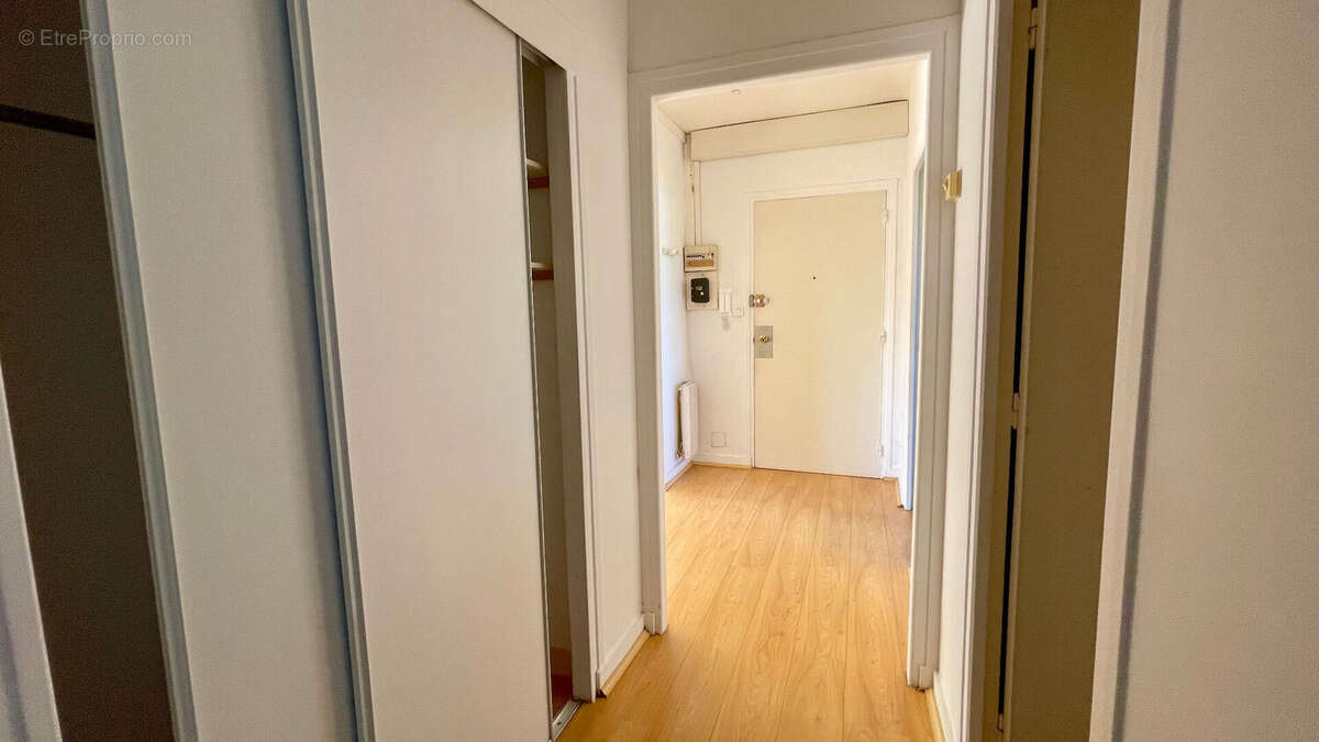 Appartement T4 à QUIMPER - photo 7