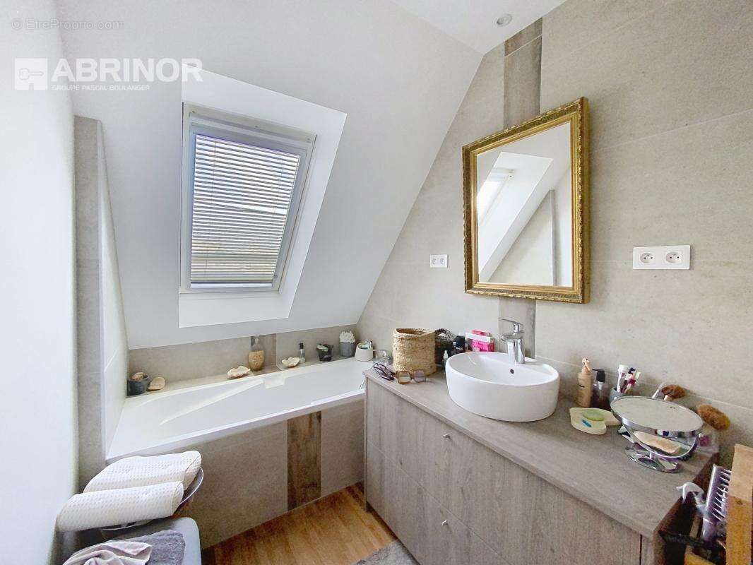 Maison à PREMESQUES