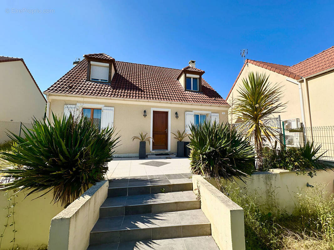 Maison à CORBEIL-ESSONNES