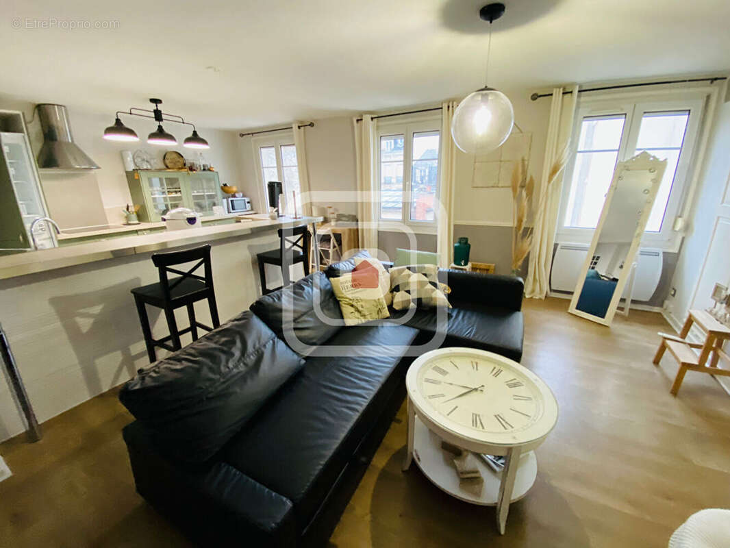 Appartement, reims - hyper centre ville, type 2, 73m² - photo 3