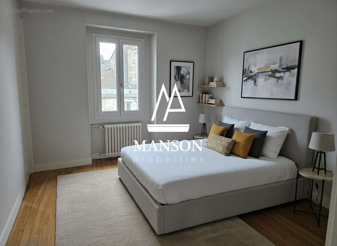 T3 2EME ETAGE - Appartement à BORDEAUX