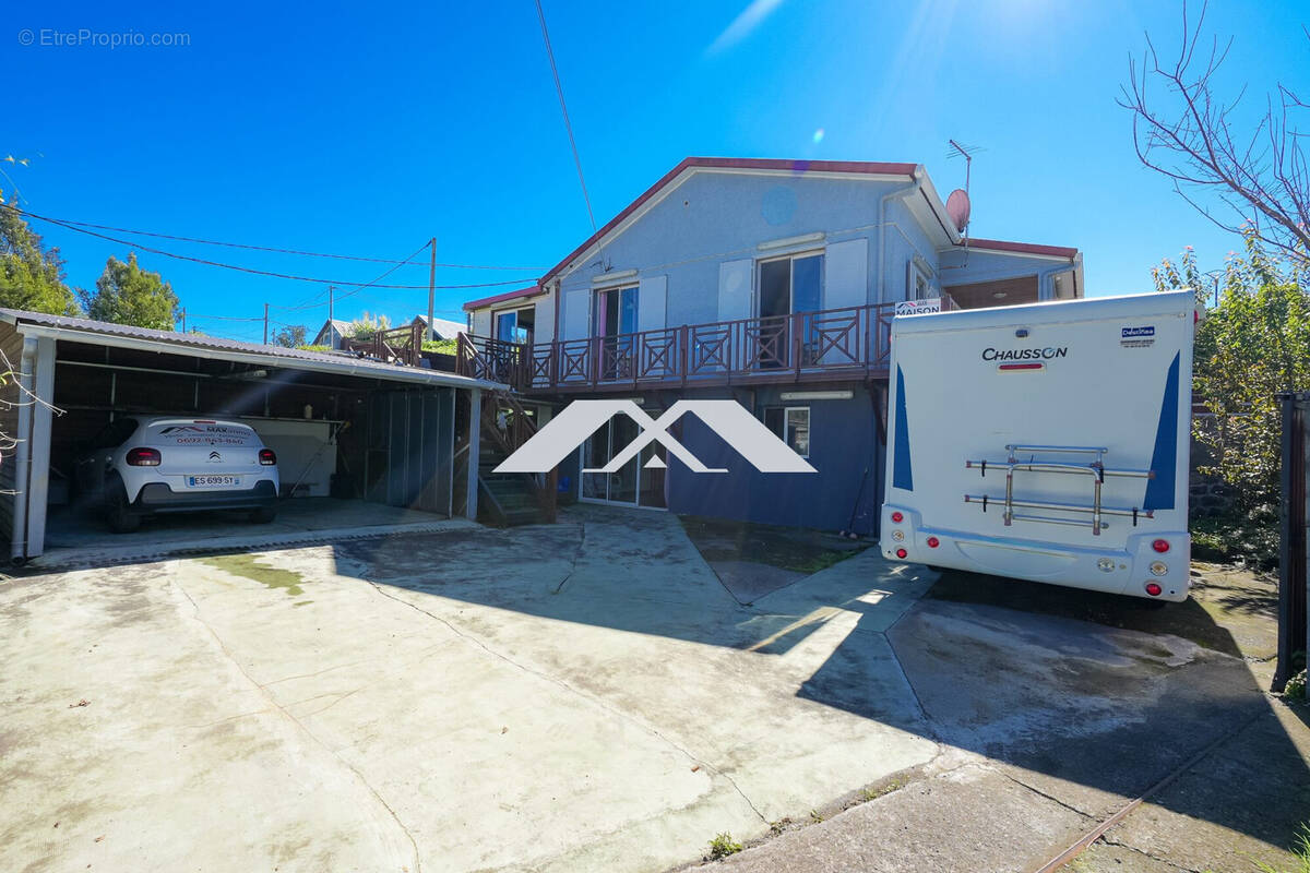 Maison à LE TAMPON