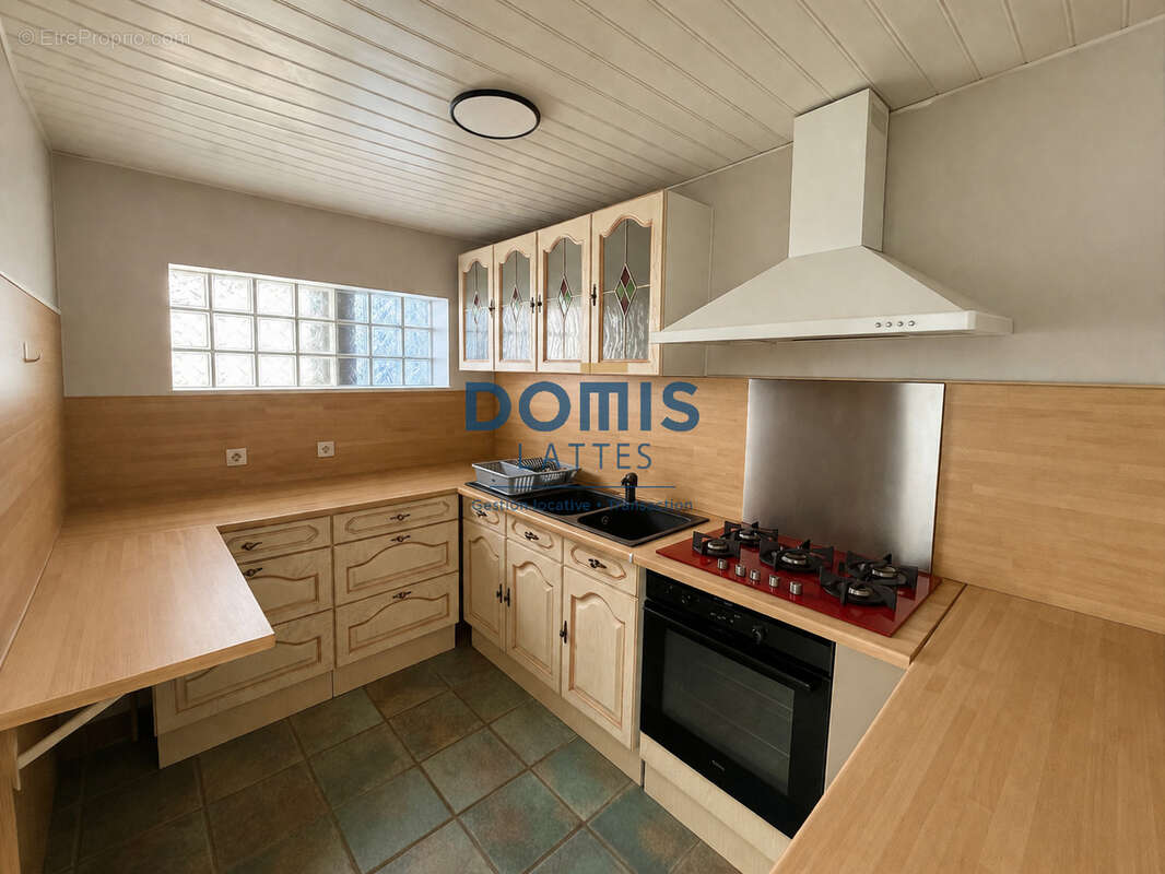 Maison de village avec extérieur et garage   cœur de Pérols - photo 3