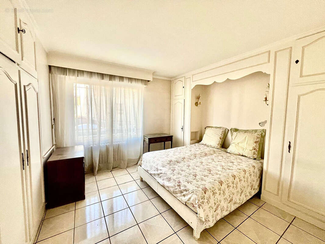 Appartement à ENGHIEN-LES-BAINS