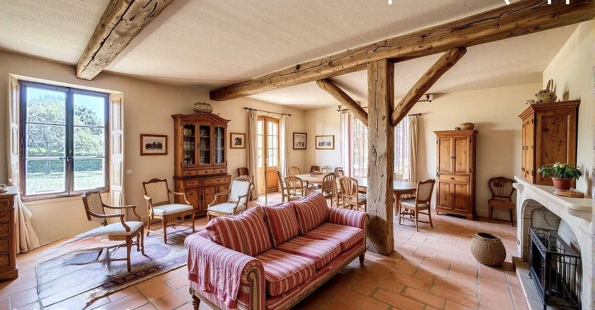 Maison à SAINT-MARTIN-D'HERES