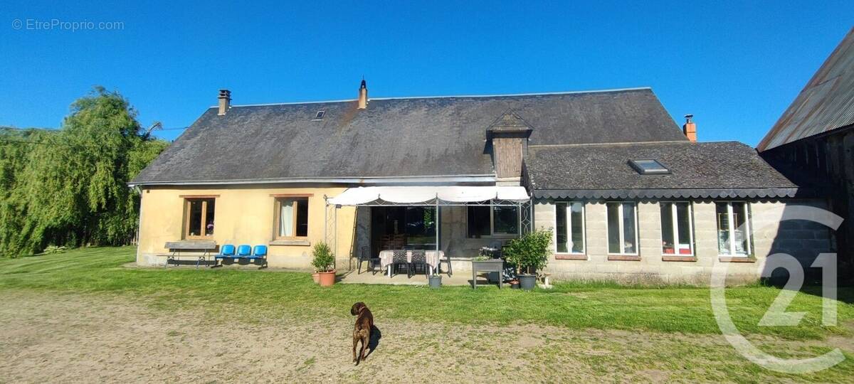 Maison à SAINT-PELLERIN