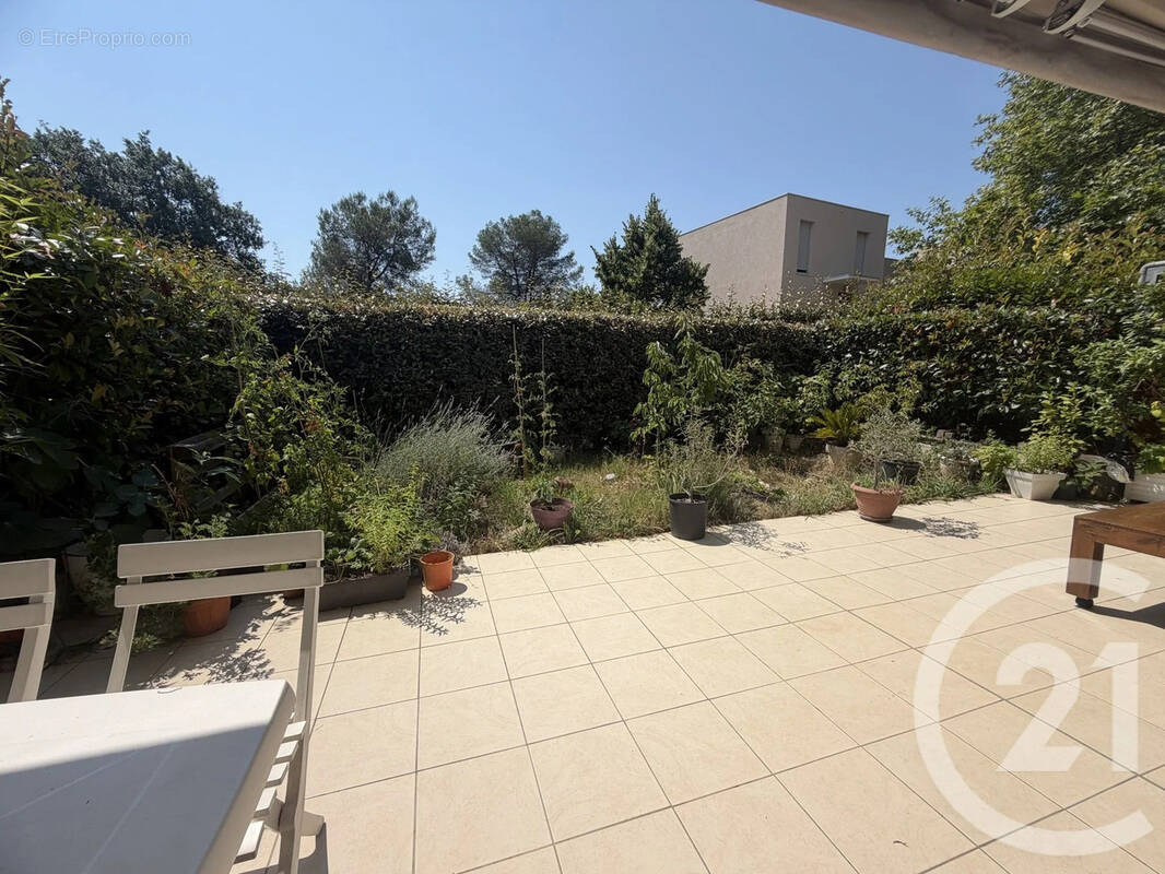 Appartement à VALBONNE