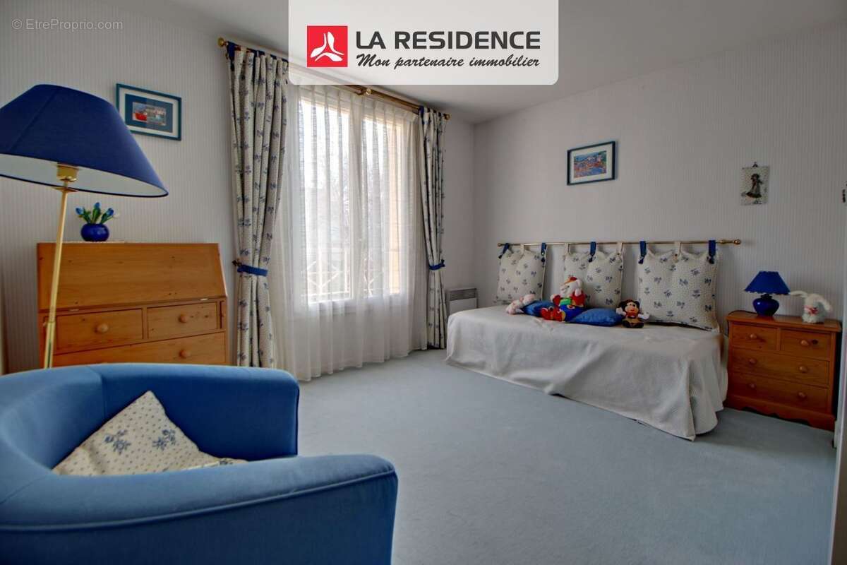 Maison à VERNEUIL-SUR-SEINE