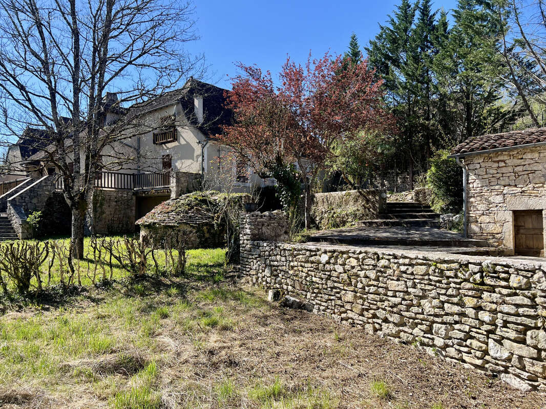 Maison à SAULIAC-SUR-CELE
