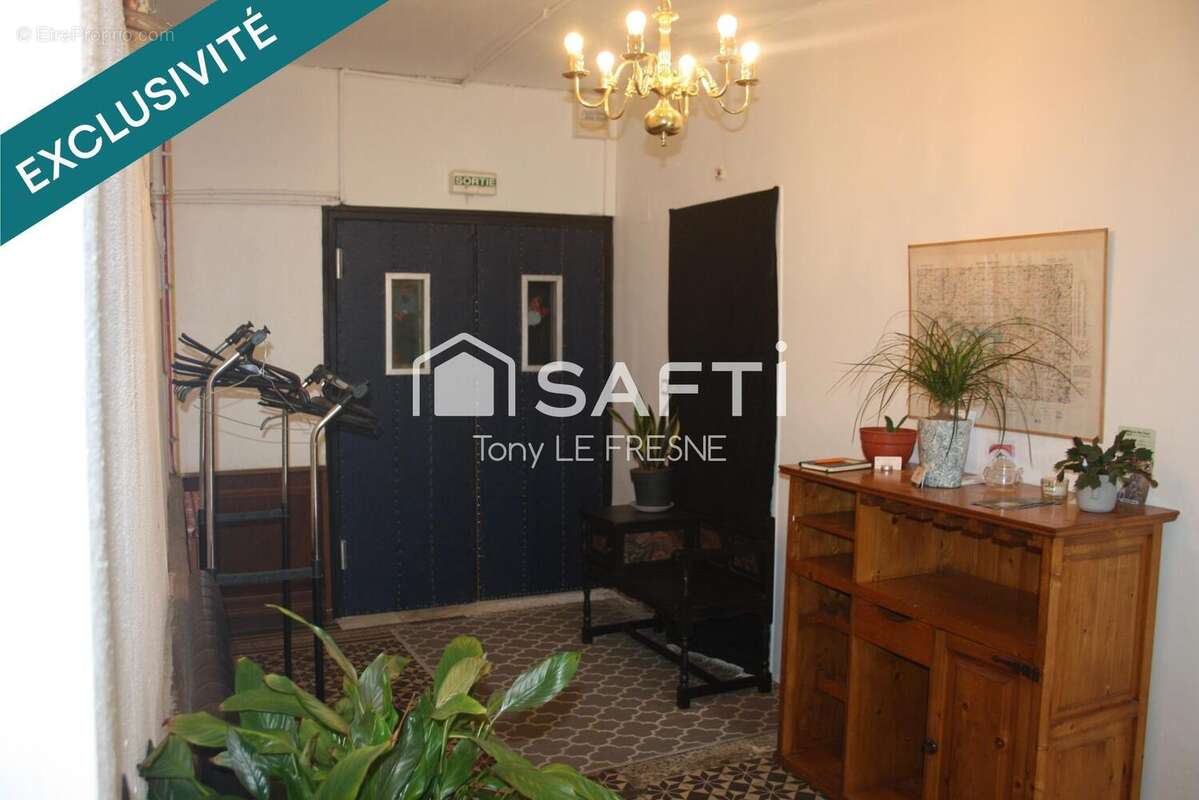 Maison 768 m² à Saint-Mayeux  - photo 2