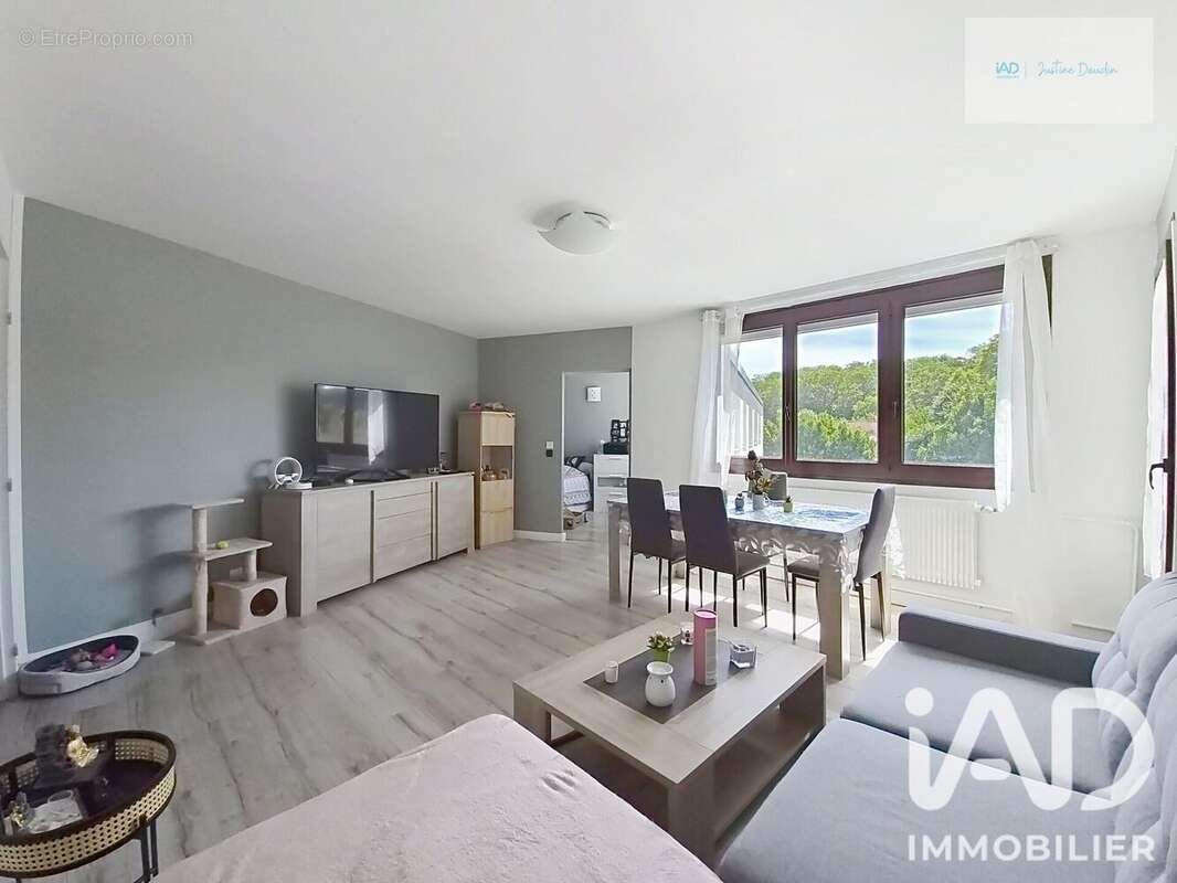 Appartement 81 m² à Saint-Fargeau-Ponthierry  - photo 2
