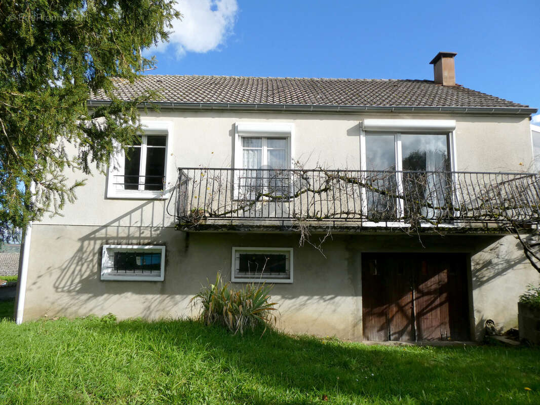Maison à BESSENAY